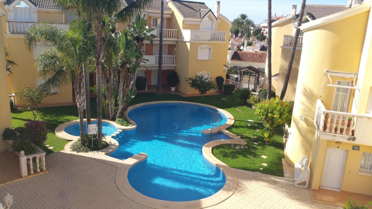 Adosado Nadine Locdenia Hébergement de vacances Dénia